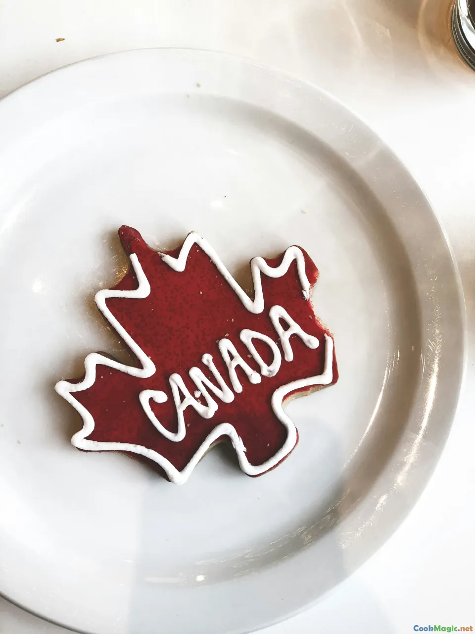 Canadian flag, diners, winter, cultural symbols