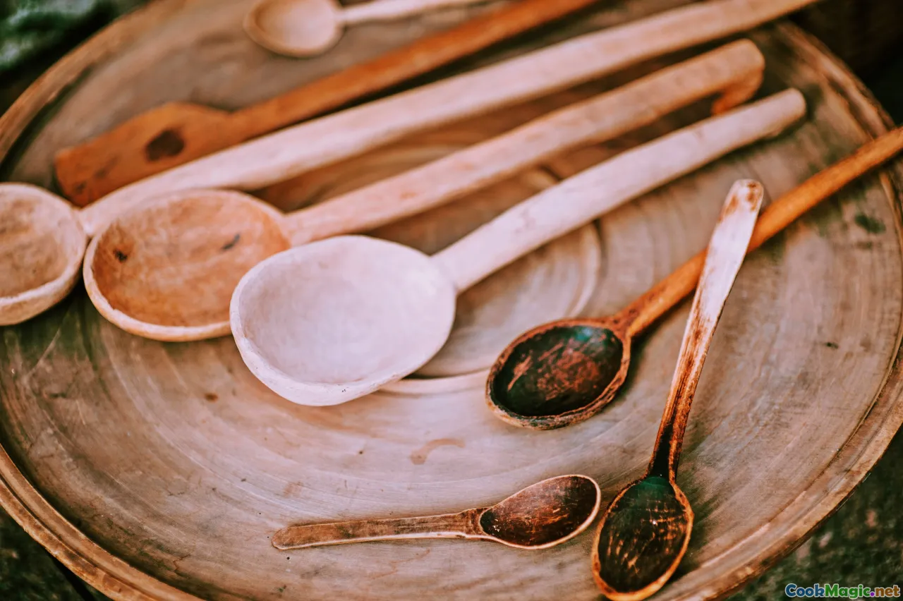 cooking tips, tropical kitchen, rustic utensils, preparation setup