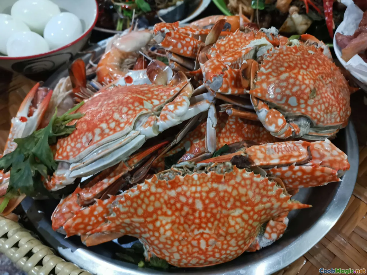 crab dish, seafood inhabitant, local restaurant