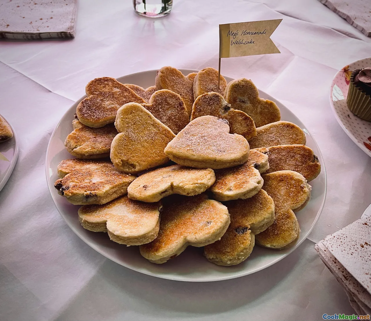 Czech pancakes, stuffed crepes, modern pancake presentation, fruit fillings