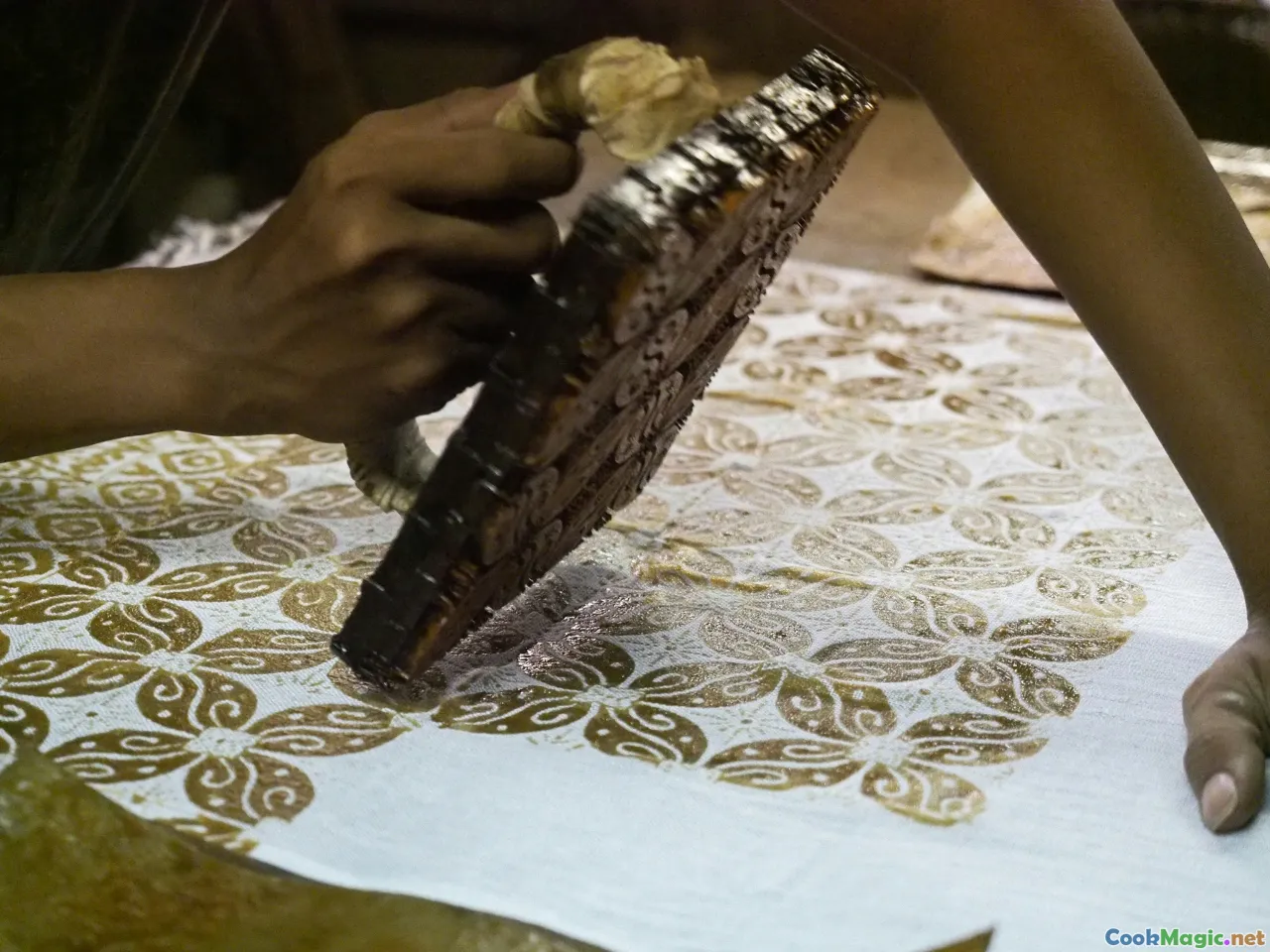 empanada folding, sealing technique, decoration