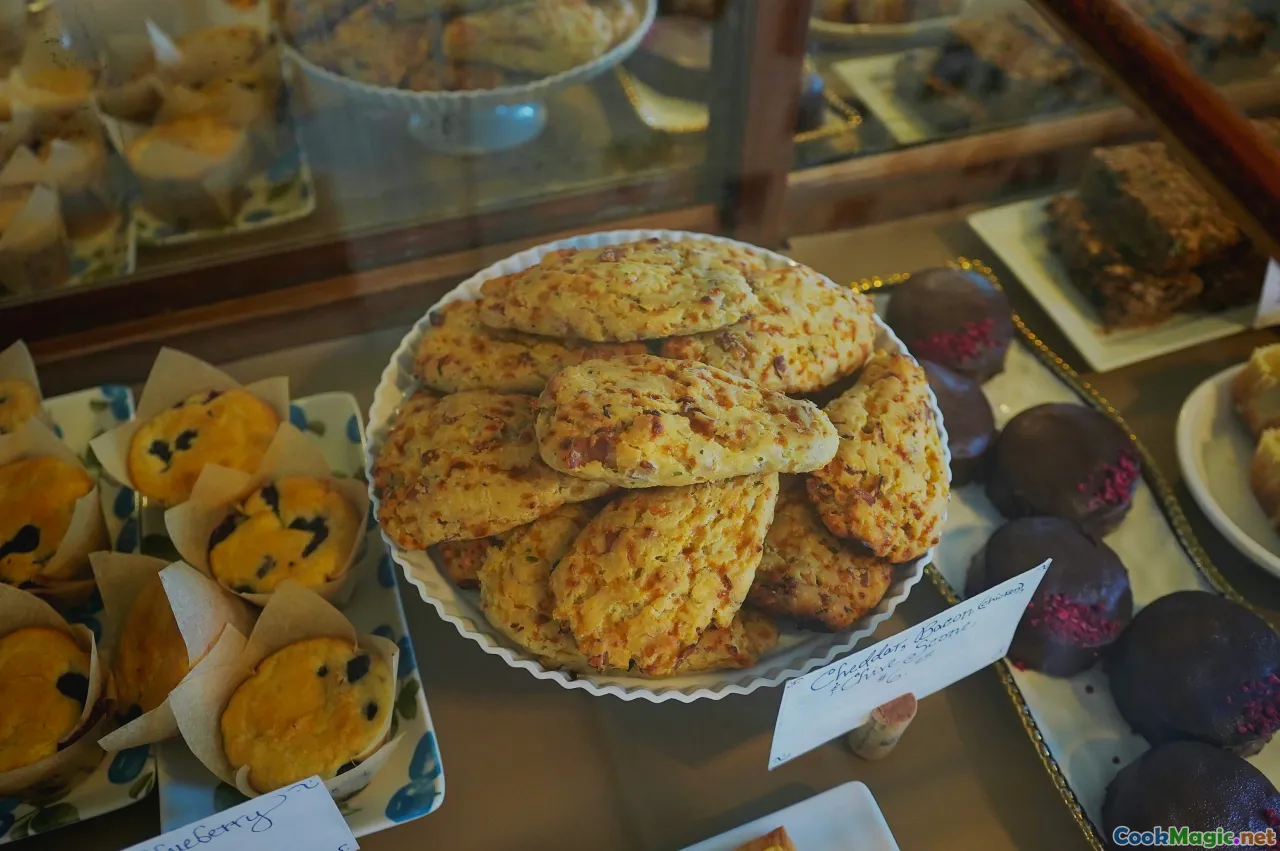 French bakery, classic sablé, buttery cookies, pastry shop