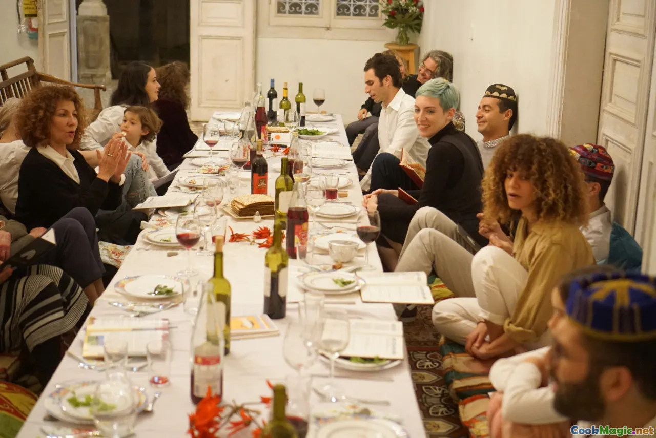 hosting, Mediterranean table, lively gathering