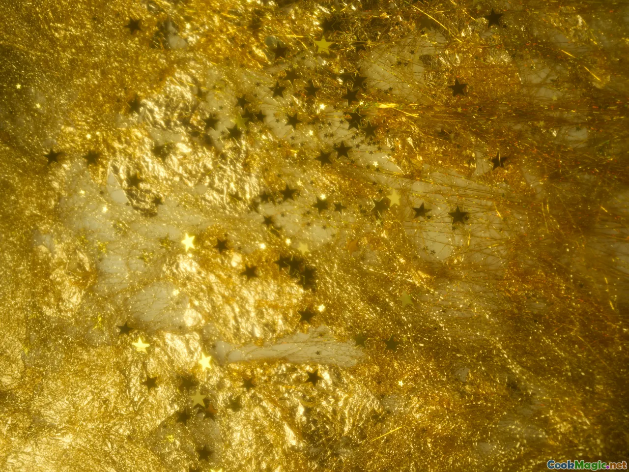 ladle skimming, clear broth, gelatin, golden stock