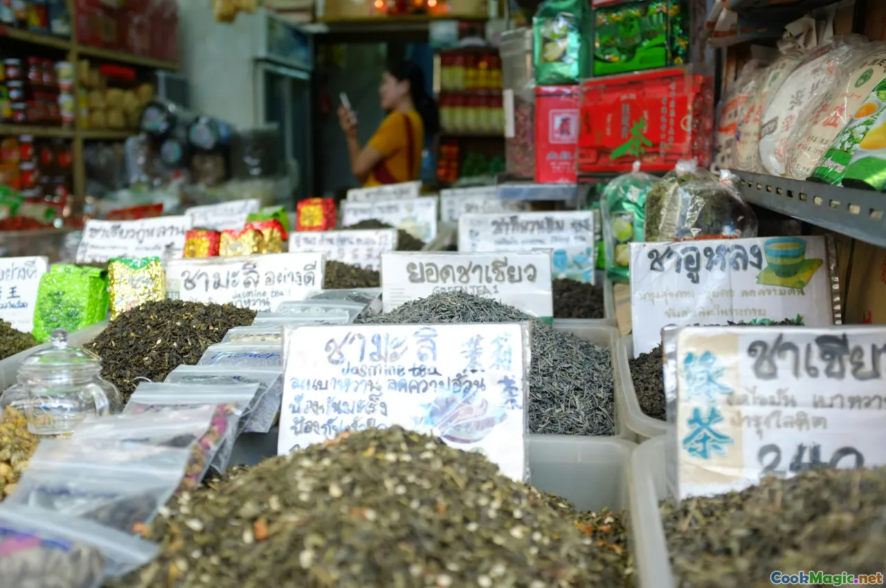 lesser-known herbs, Thai herbs, spice market