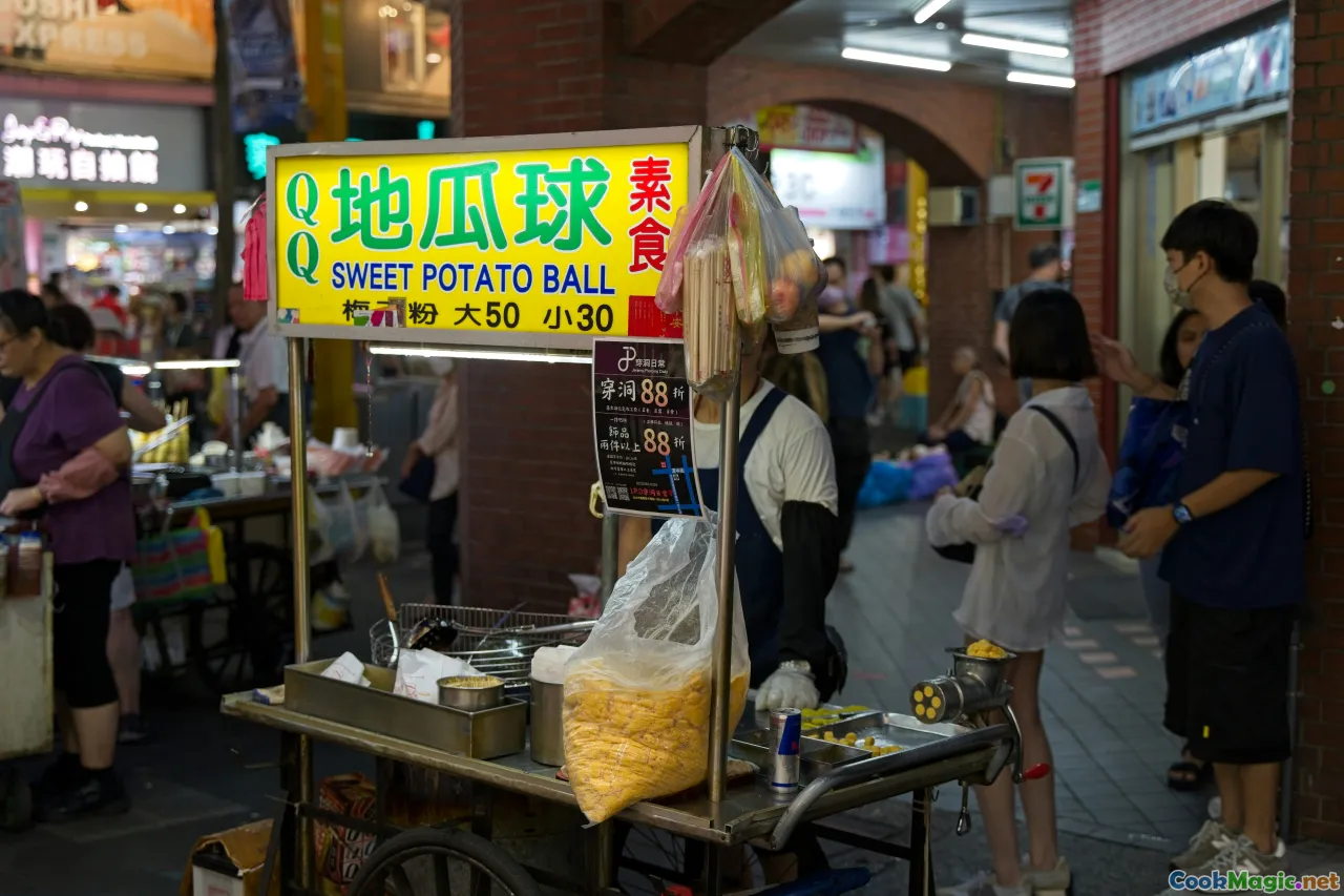 market chatter, vendor, chalkboard sign, plastic bags