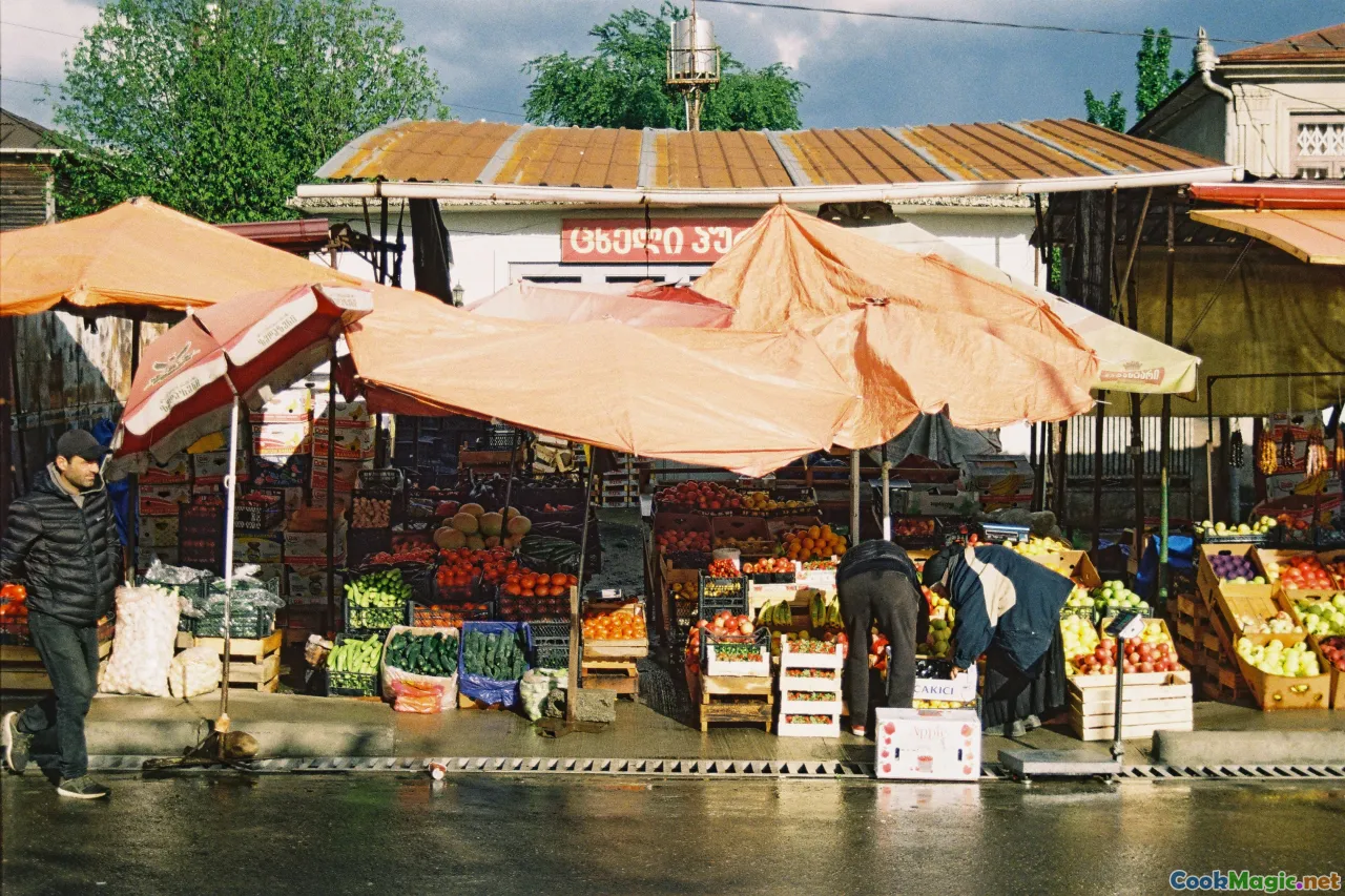 plov, kyrgyzstan, osh bazaar, qazan