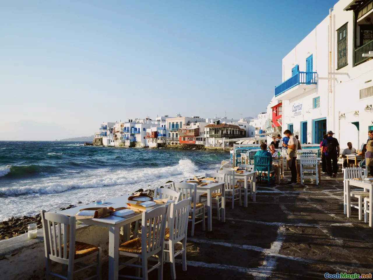 Tunisian coastal restaurants, seafood cafes, harbor views