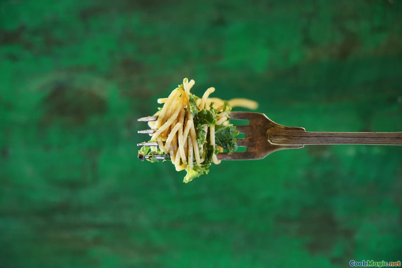 vegan Italian dish, plant-based Italian cuisine, vegetarian pasta