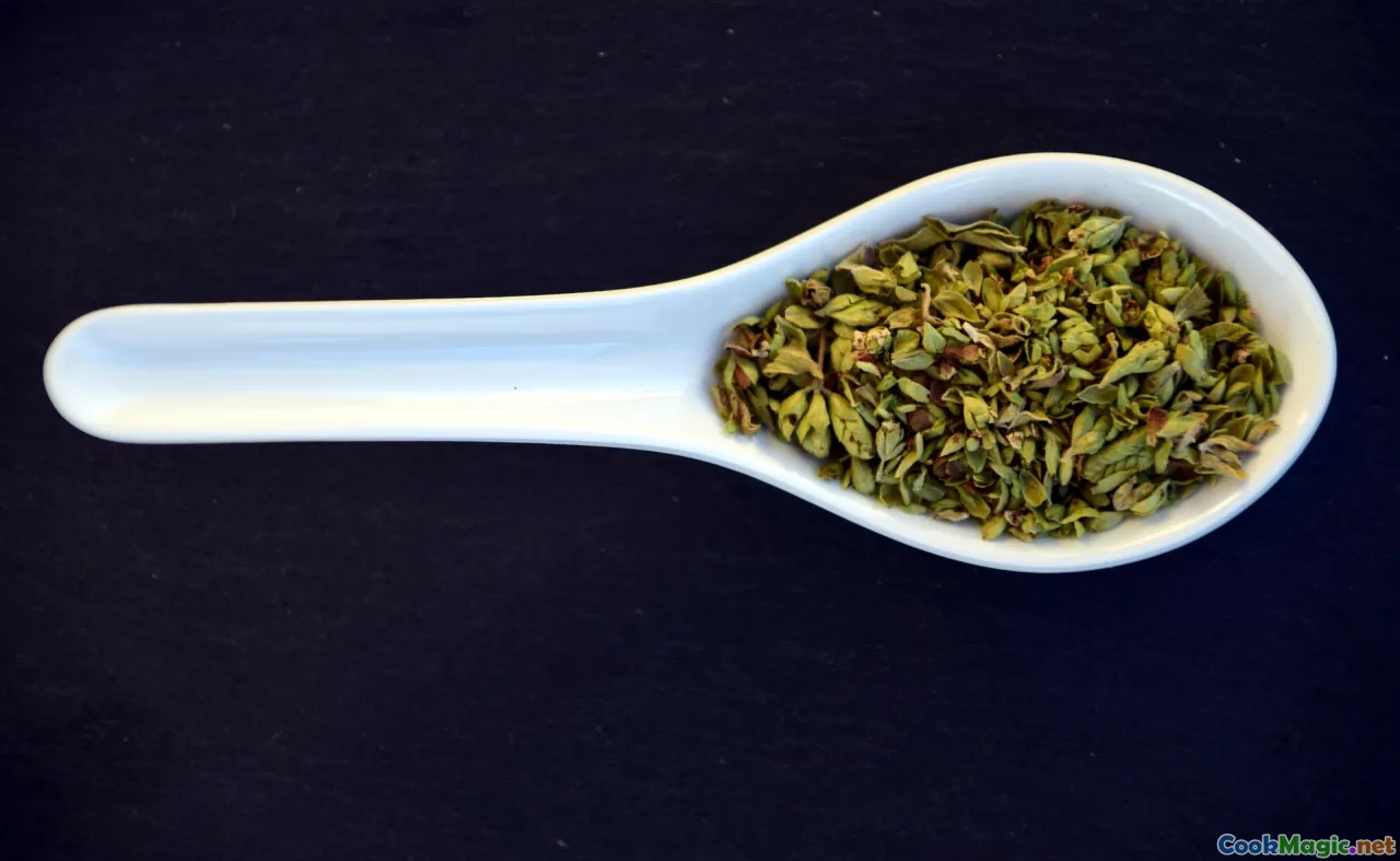 dried oregano, Greek herbs, Mediterranean herbs