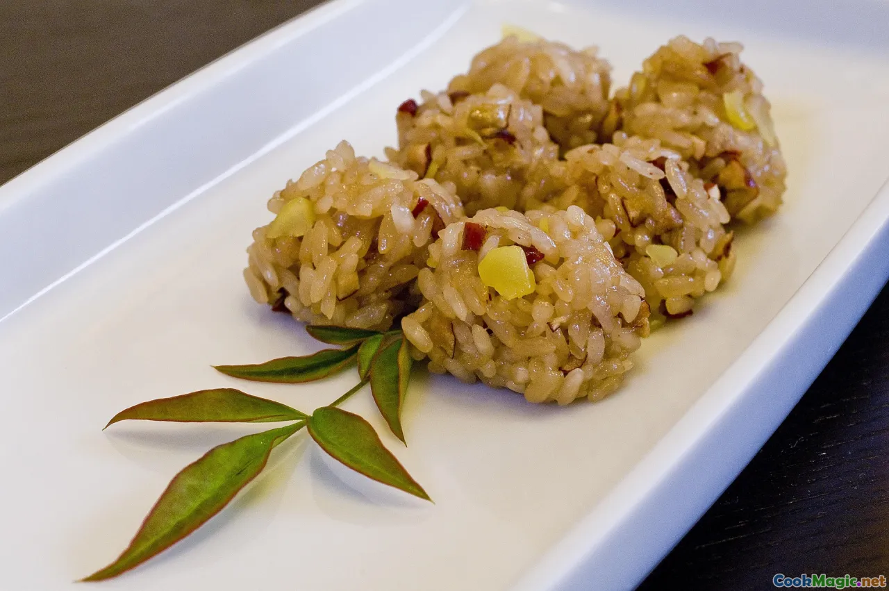 family making rice cakes, Korean traditional festivities, sharing food tradition