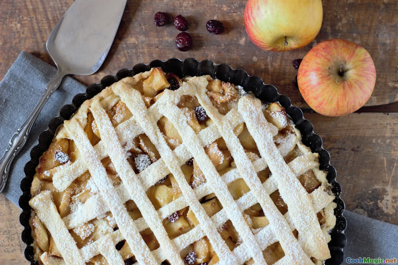 pastry rolling, apple filling, baking oven
