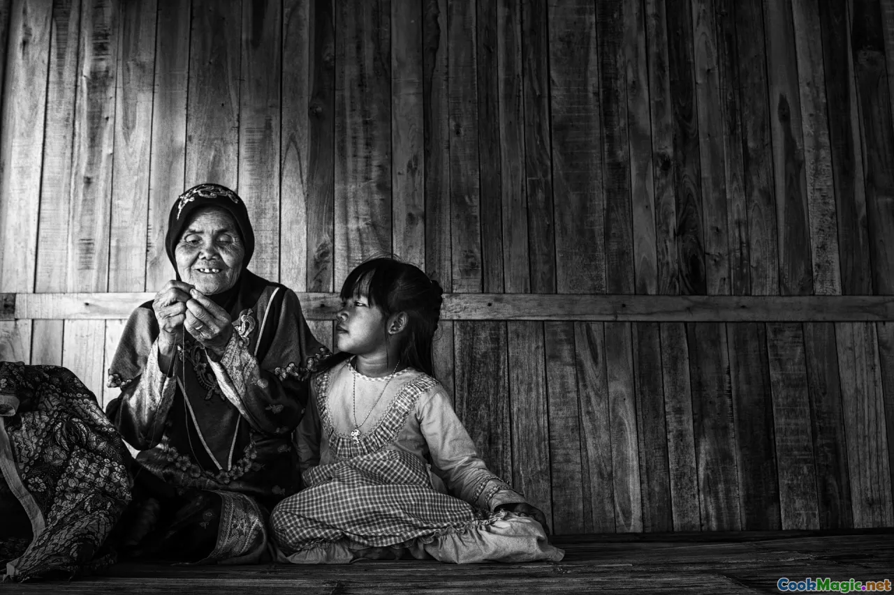 plated pancit, family sharing, calamansi, chopsticks