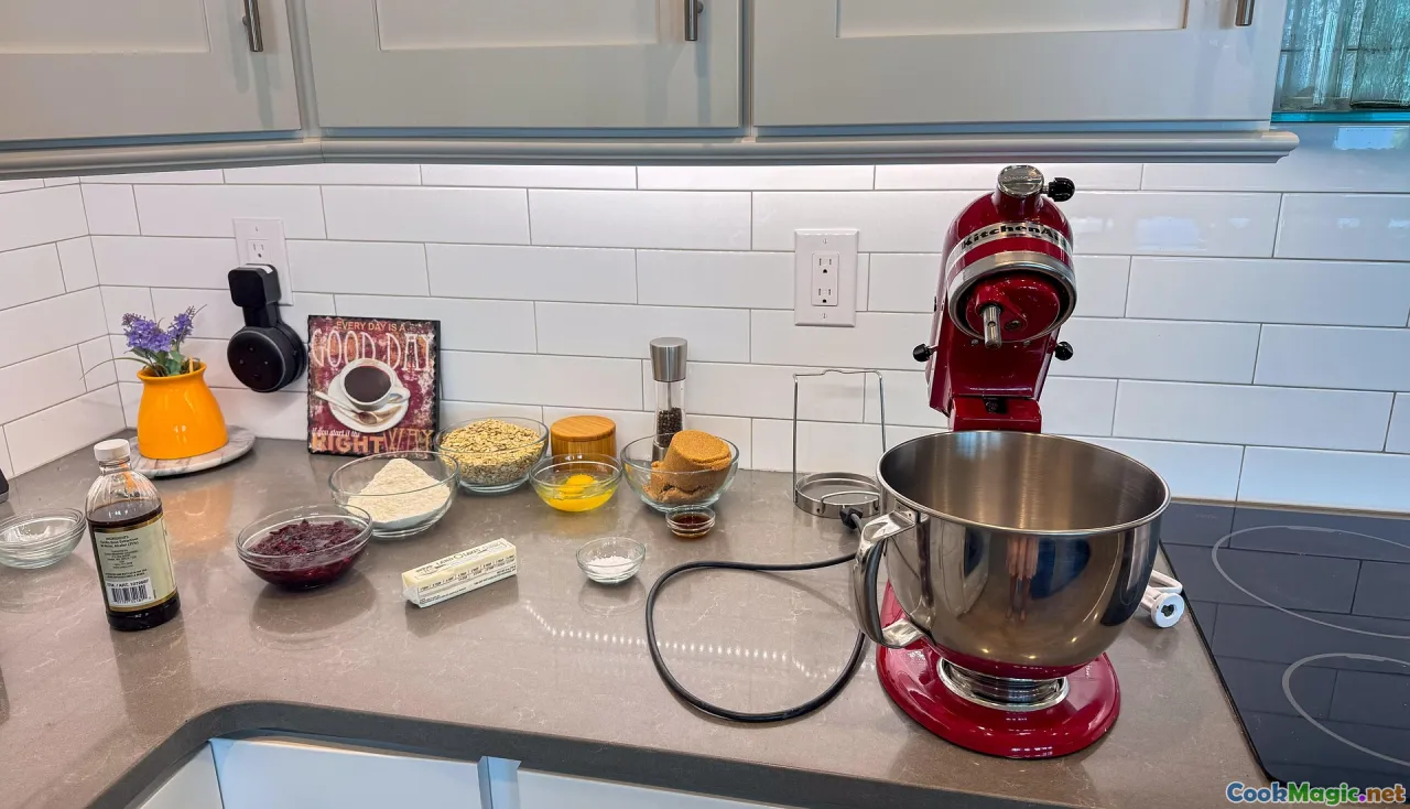 professional kitchen, squeeze bottles, mise en place, chef hands