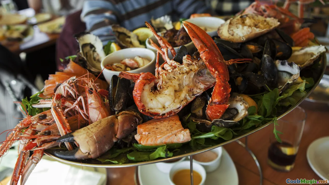 Singapore seafood restaurant, chilli crab platter, mantou