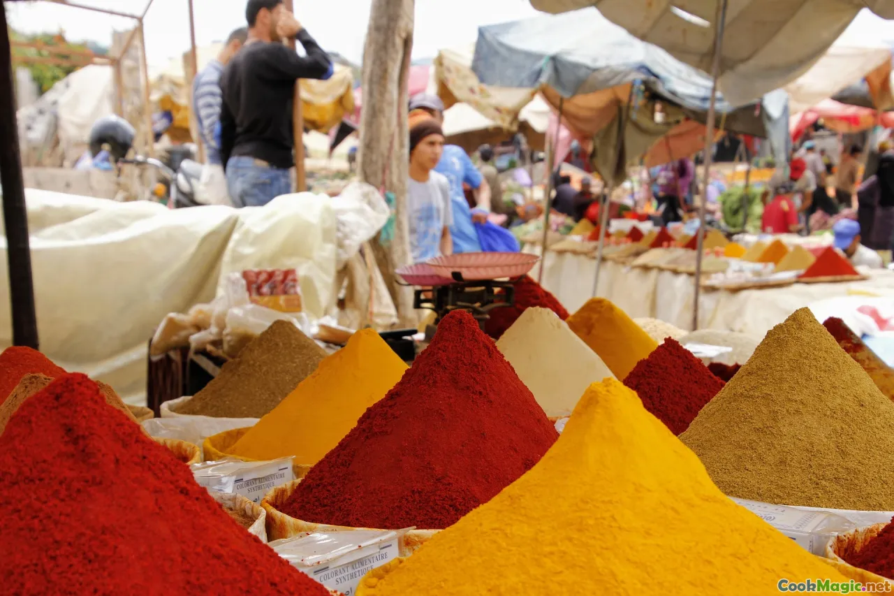 spice market, exotic spices, food traders