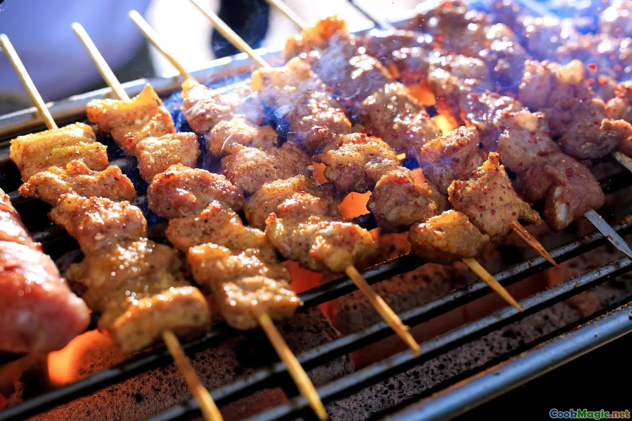 street night, lanterns, grilled meat, Saint-Louis