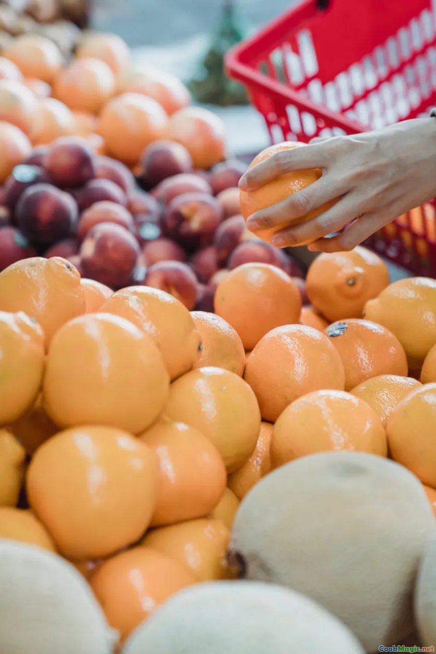 Albanian supermarket, farmers market, food stall