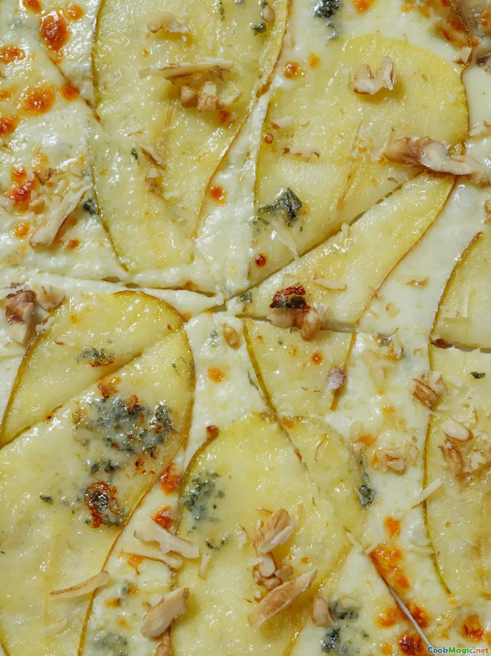 baked mac and cheese, crispy topping, cheese bubbles, golden crust