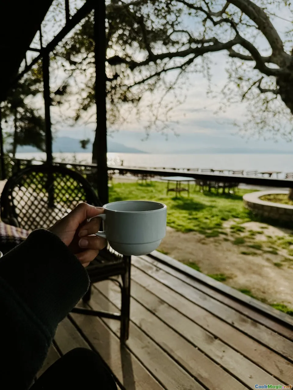 breakfast, breadfruit, ature fish, seaside porch