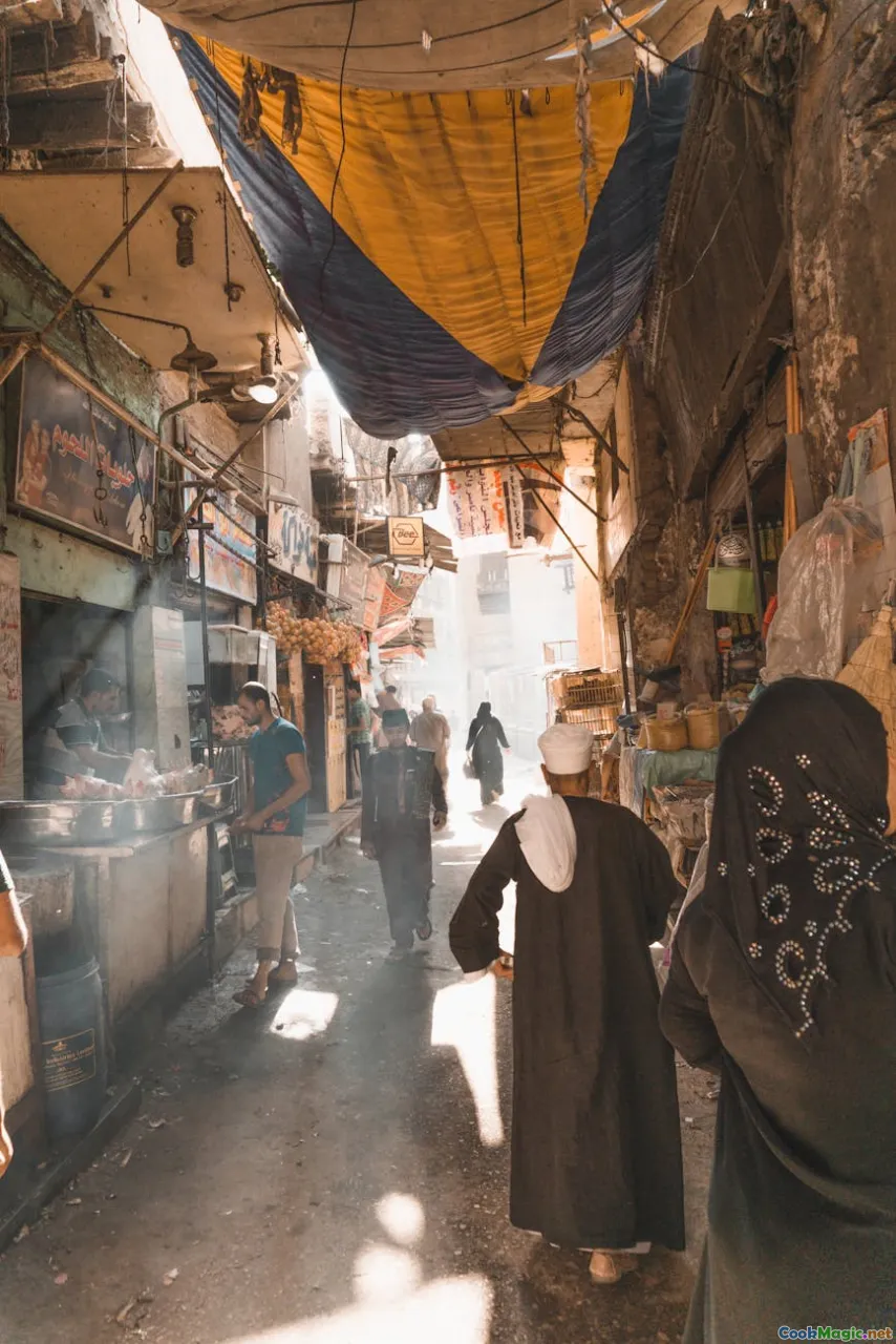 Cairo street, Abou Tarek, history, vendors