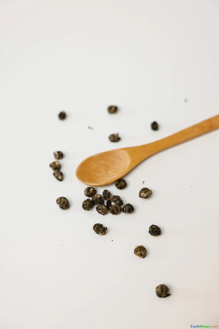 calamansi, white pepper, tasting spoon, seasoning