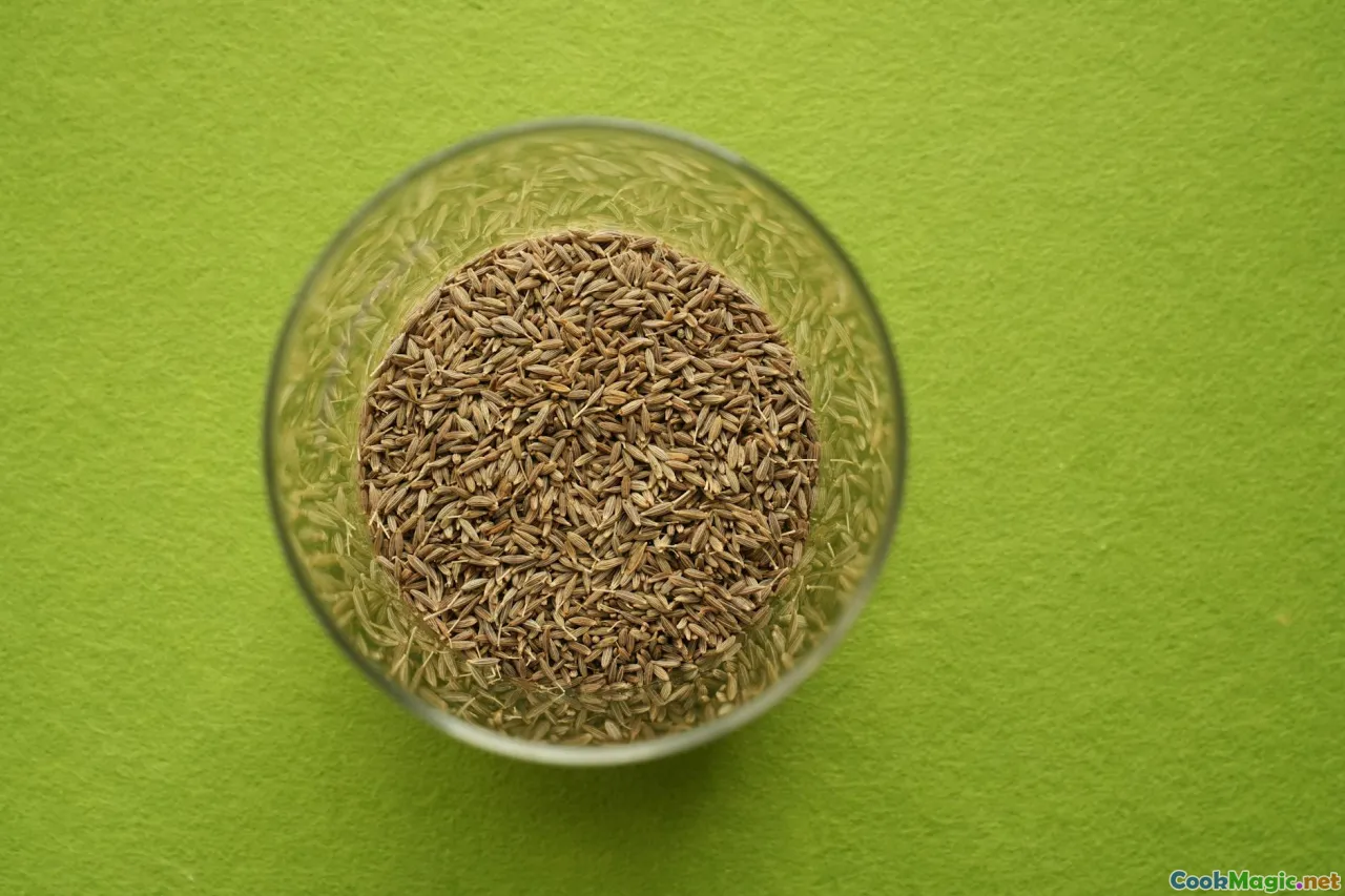 cumin seeds, spice grinding, traditional kitchen
