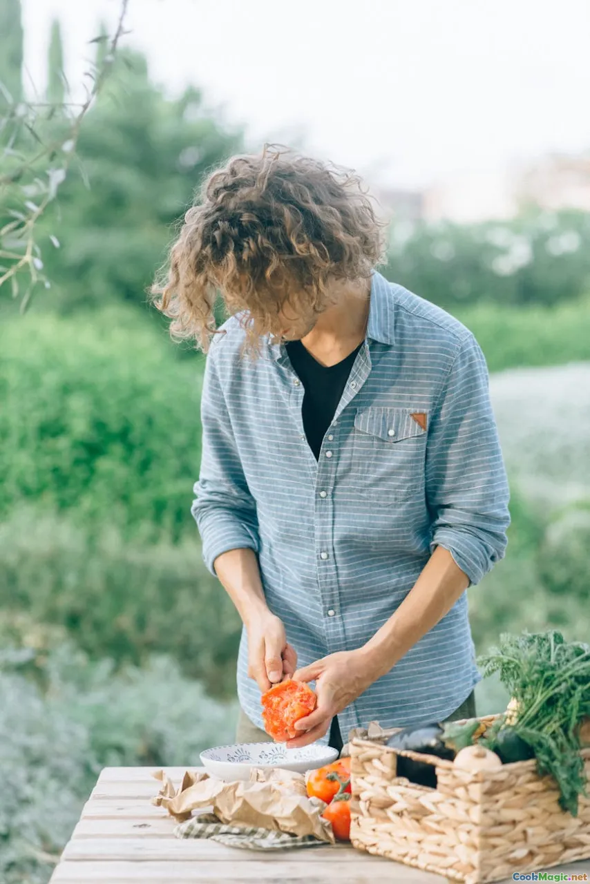 harvest, kitchen prep, gloves, pepper cutting