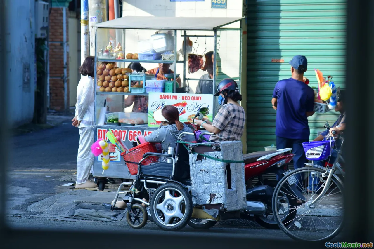 Secret Saigon Carts with Legendary Banh Mi