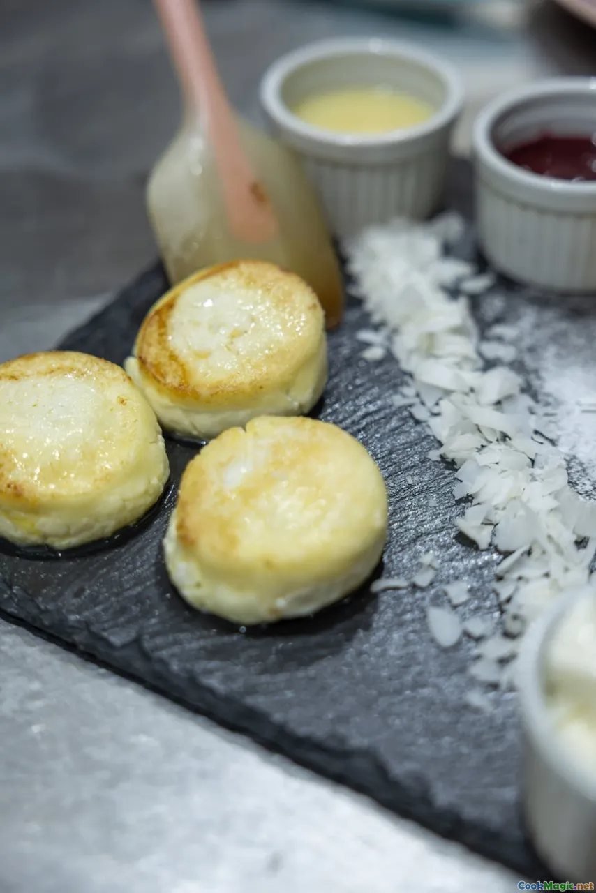 The Role of Sour Cream in Hungarian Cooking