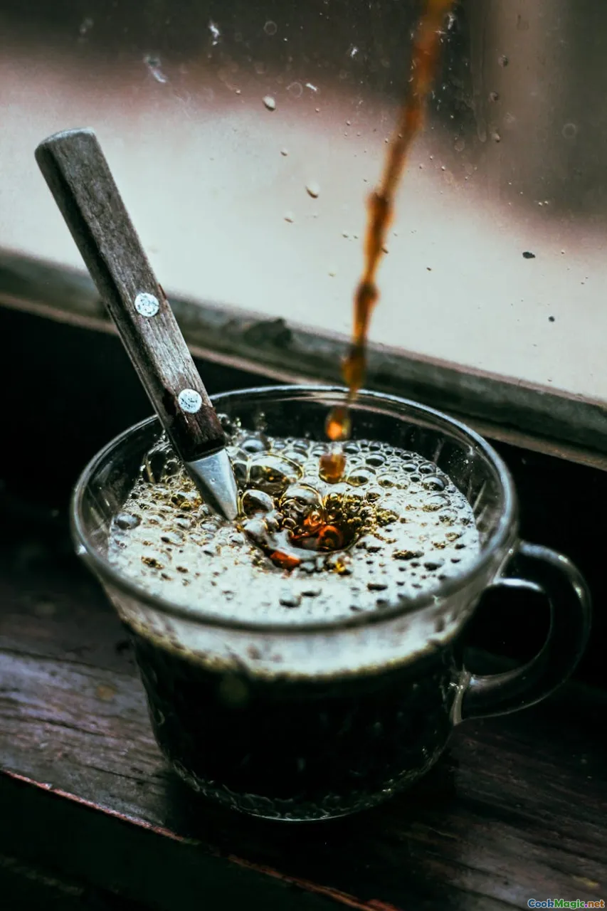 steam, spoon, crispy rice, kettle