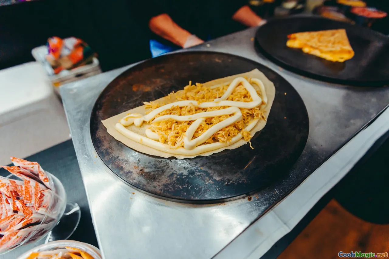 step-by-step, skillet, sauce, filling