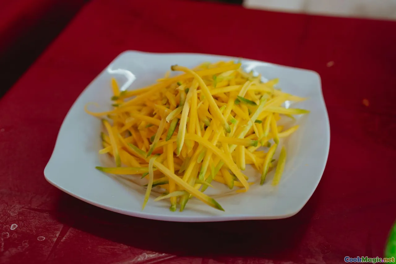 Photographing Street Food Like a Local Pro