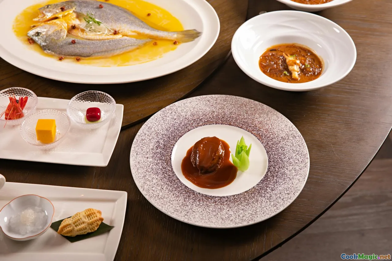 Thiéboudienne, seafood platter, fish stew