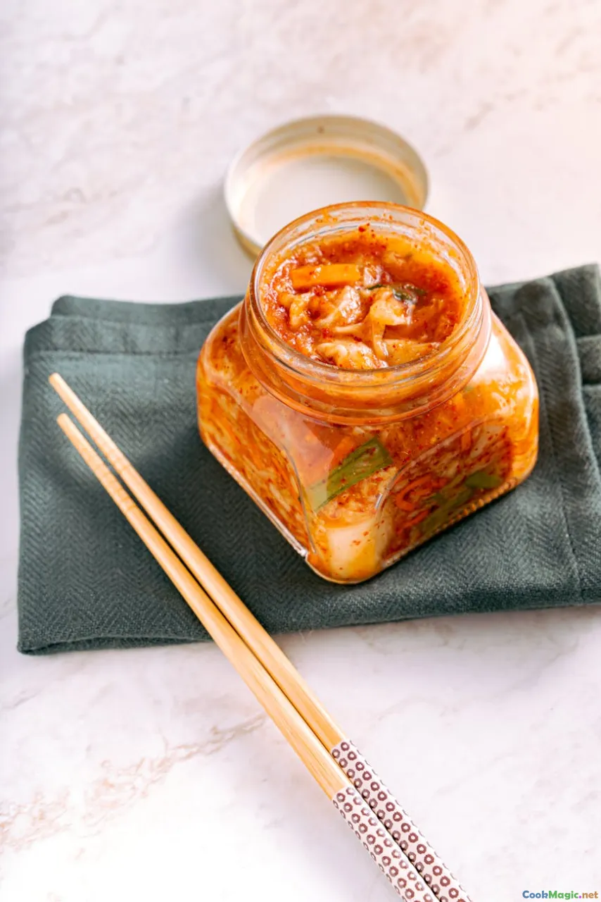 tunisian kimchi, fermented vegetables, spicy pickles
