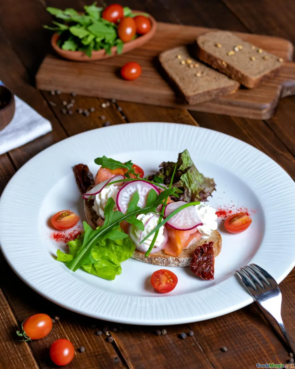 vegetables, leafy greens, fish, cooked meats, protein_layers