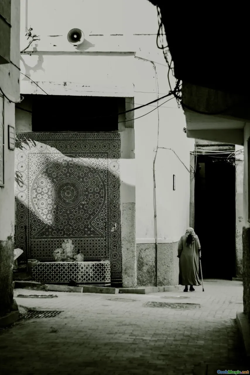 Discovering the History Behind Moroccan Couscous Dishes