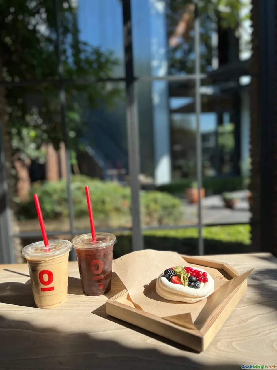 How to Prepare the Perfect Kiwi Pavlova at Home