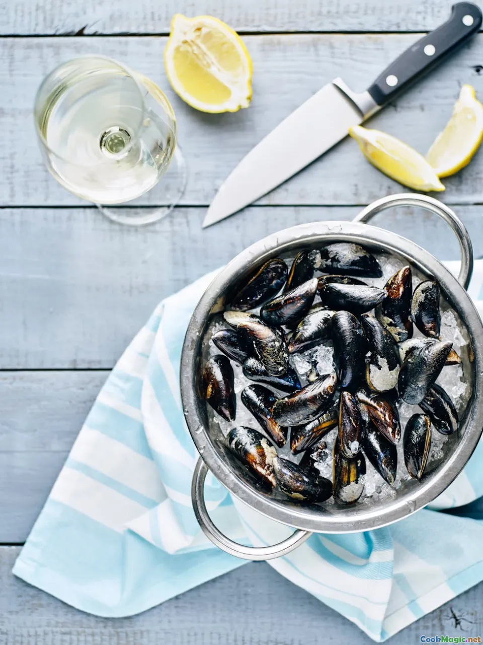 Navigating the Origins of New England Clam Chowder