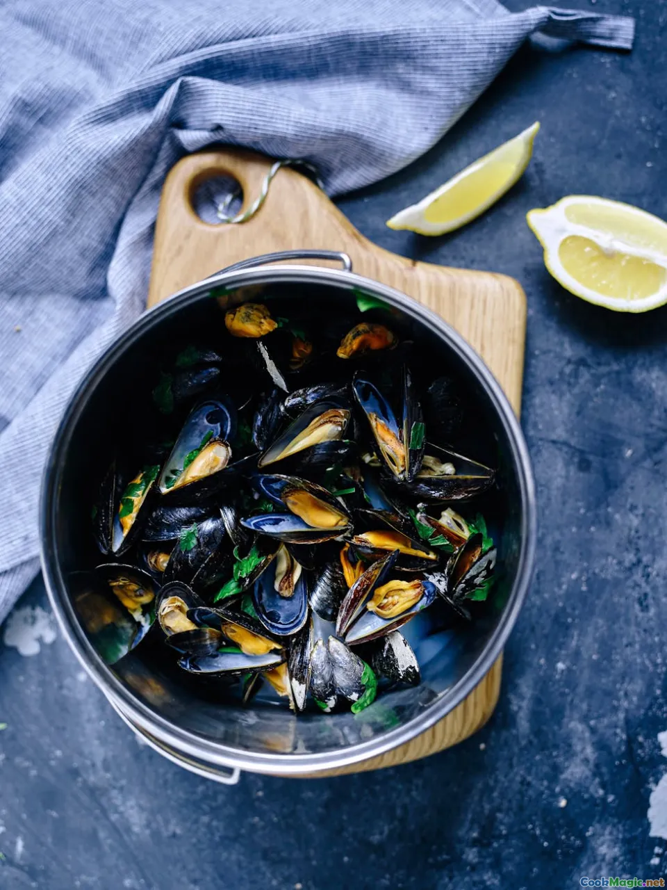 Pairing Seafood and Native Herbs in Australian Cuisine