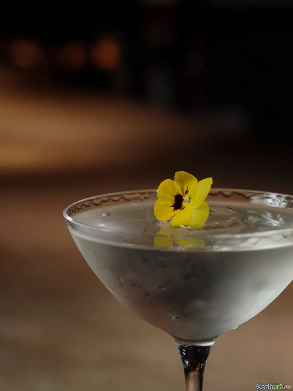 Sztuka dekorowania kwiatami jadalnymi