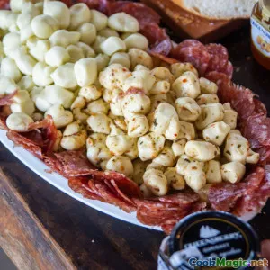 理想的なイタリアンアンティパストプレートの作り方