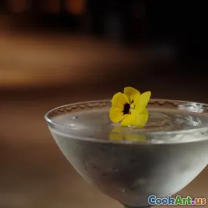 Nghệ Thuật Trang Trí Với Hoa Ăn Được